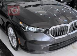 بی ئێم دەبڵیو سیریەس 5